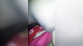 Индус снимает на камеру телефона секс с женой дома