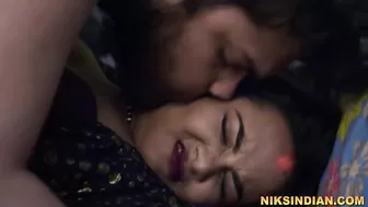 Пьяный индиец трахает жену